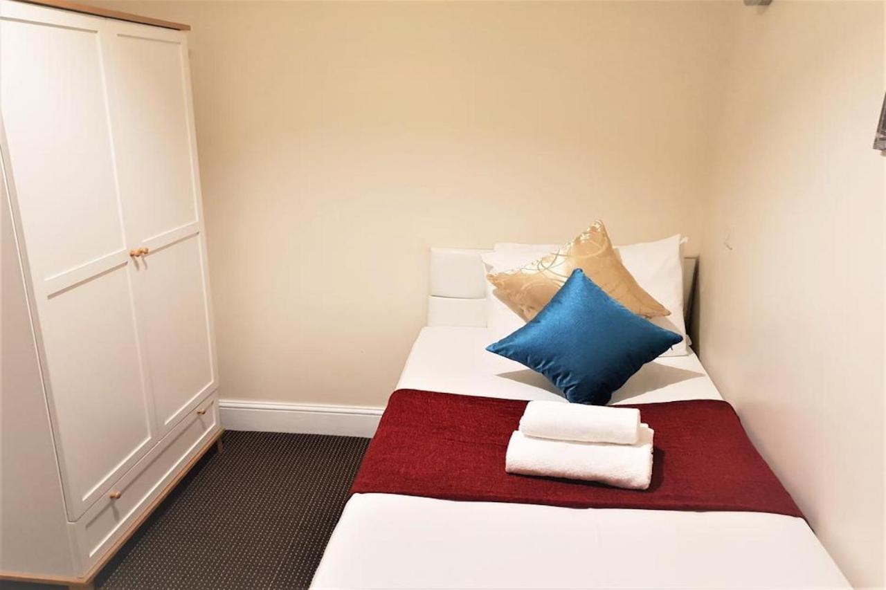 The King William Hotel Лондон Экстерьер фото