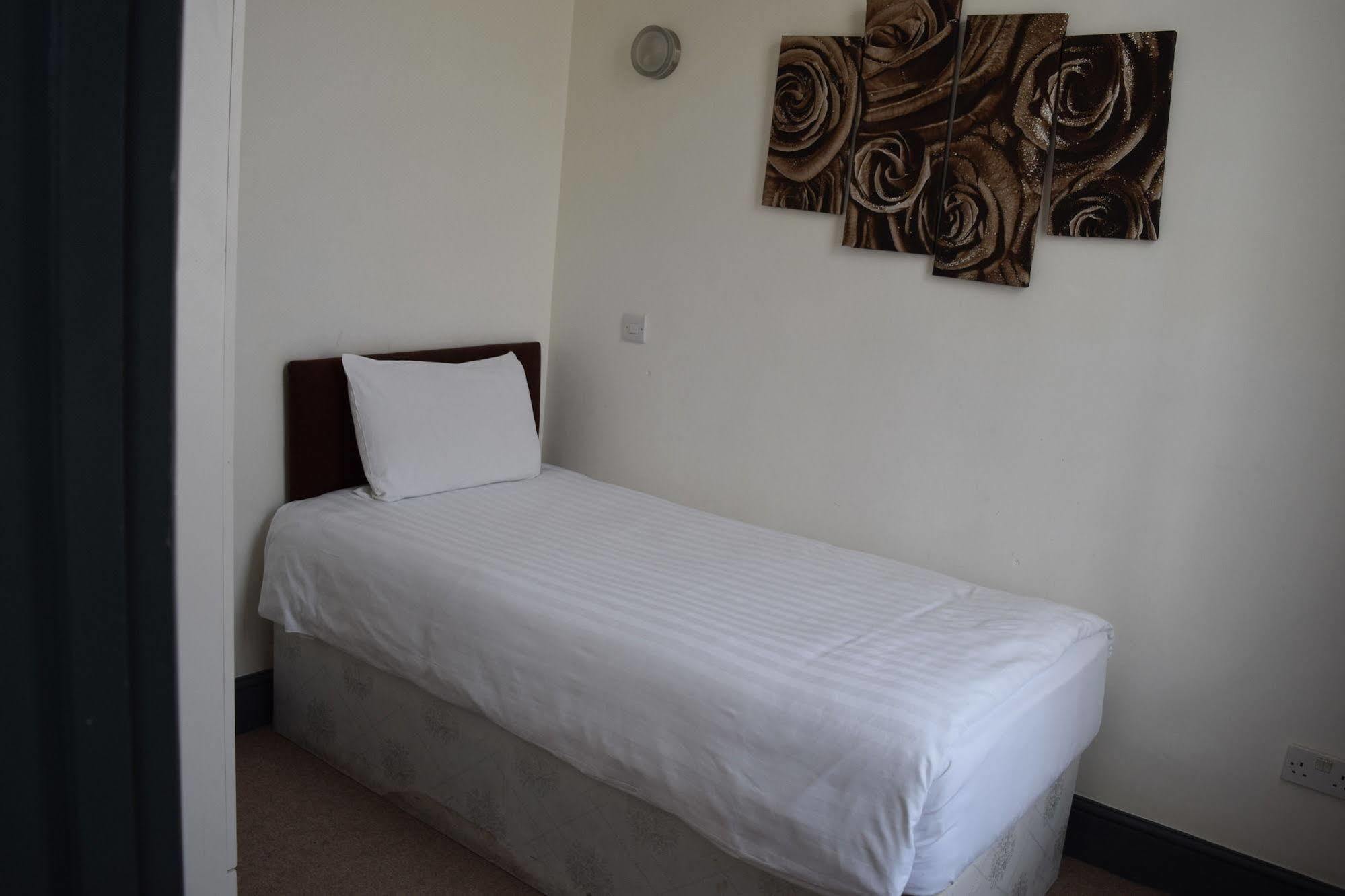 The King William Hotel Лондон Экстерьер фото